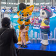 44 Cats mascotte voor winkelcentrum promotie en entertainment