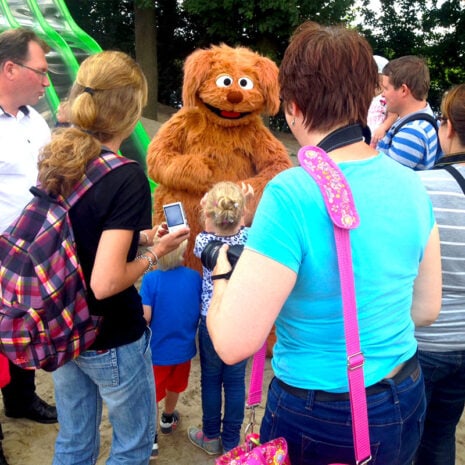 Kinderentertainment_tommie-meet-en-greet_Winkelcentrumentertainment Meet and greet met Tommie huren voor winkelcentrum entertainment