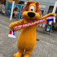 Loekie de Leeuw mascotte huren voor meet and greet en promotieactie