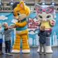 44 Cats mascotte inhuren voor kinderentertainment en events
